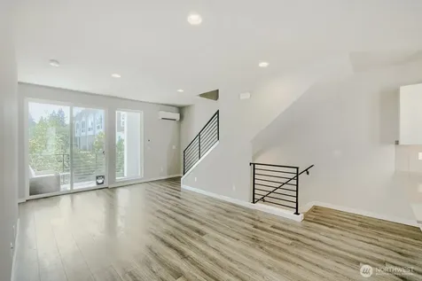 8607 22nd Place NE Seattle WA 98115