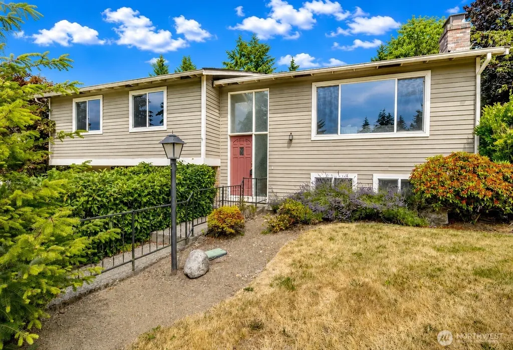 32624 35th Avenue SW Federal Way WA 98023