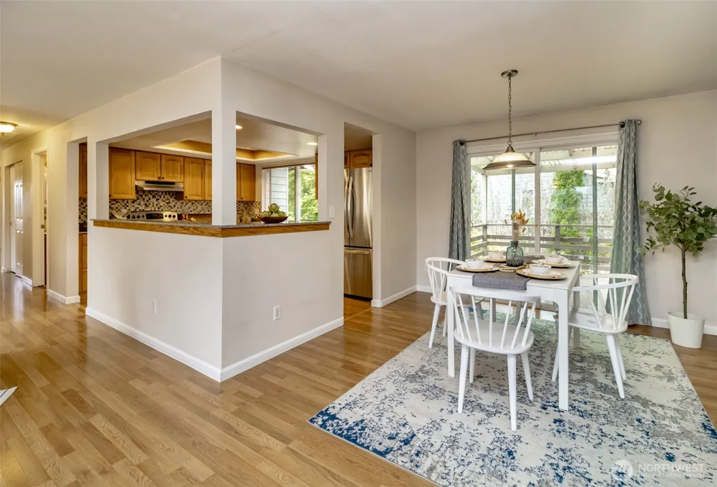 32624 35th Avenue SW Federal Way WA 98023