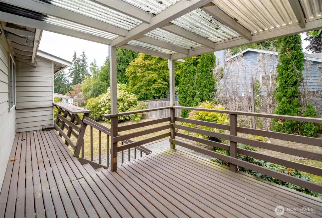 32624 35th Avenue SW Federal Way WA 98023