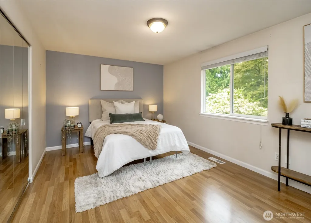 32624 35th Avenue SW Federal Way WA 98023