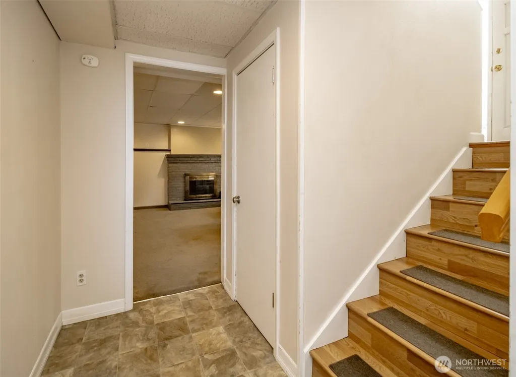 32624 35th Avenue SW Federal Way WA 98023