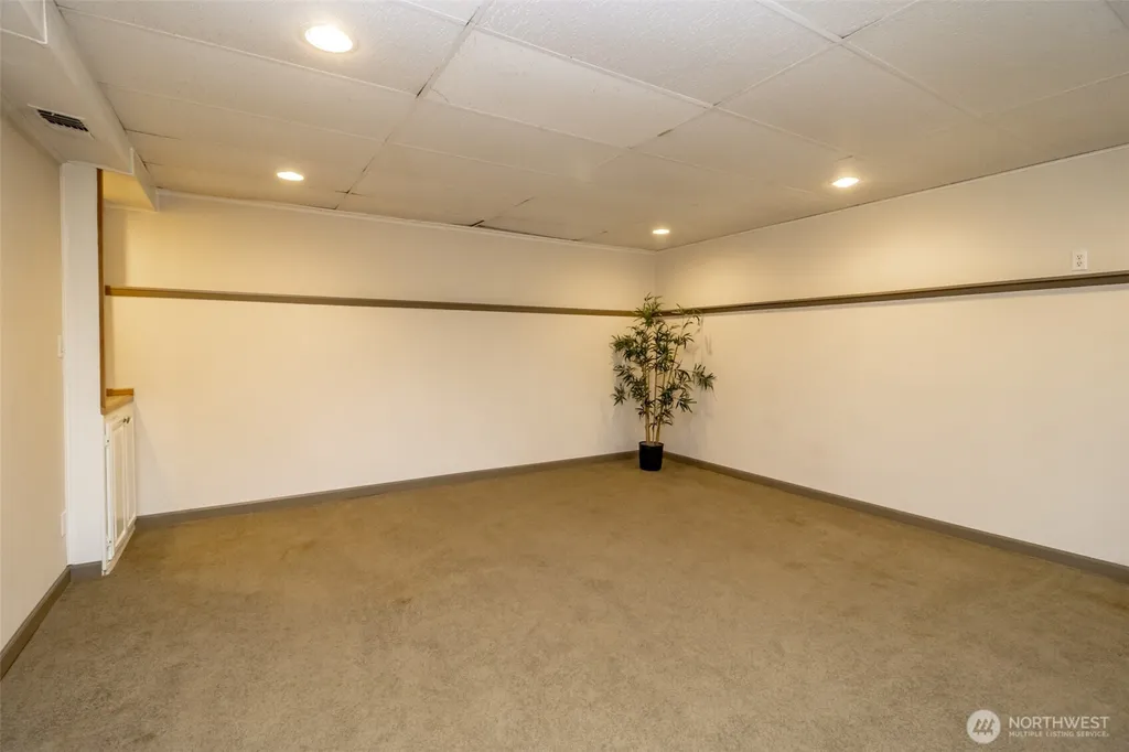 32624 35th Avenue SW Federal Way WA 98023