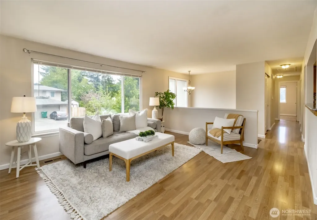 32624 35th Avenue SW Federal Way WA 98023