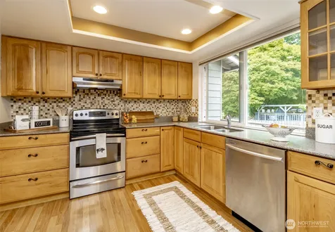 32624 35th Avenue SW Federal Way WA 98023