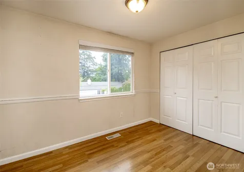 32624 35th Avenue SW Federal Way WA 98023