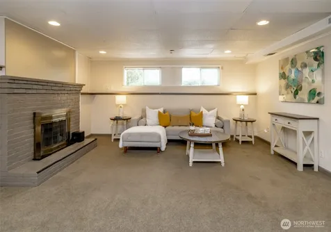 32624 35th Avenue SW Federal Way WA 98023