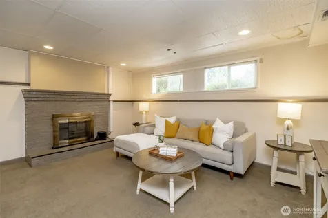32624 35th Avenue SW Federal Way WA 98023