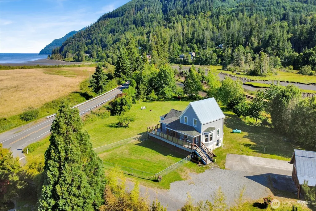 3455 Legg Road Bow WA 98232
