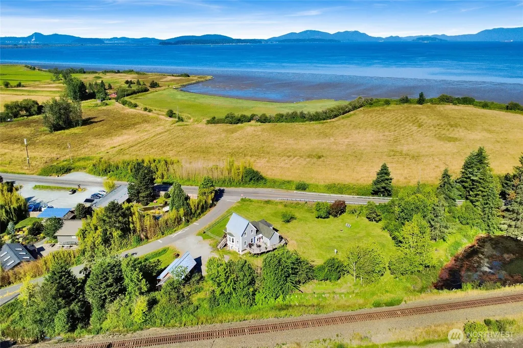 3455 Legg Road Bow WA 98232