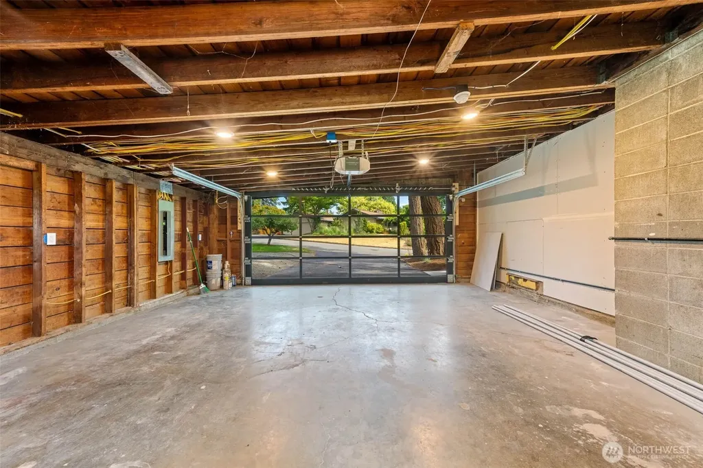16719 SE 4th Place Bellevue WA 98008