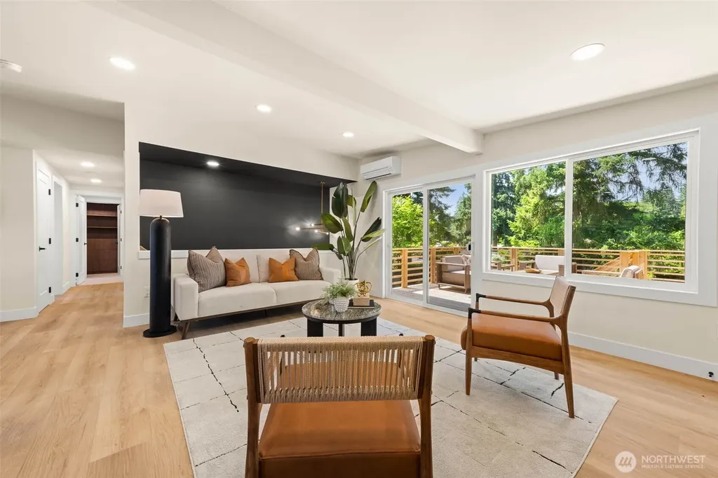 16719 SE 4th Place Bellevue WA 98008