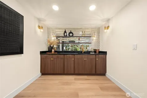 16719 SE 4th Place Bellevue WA 98008