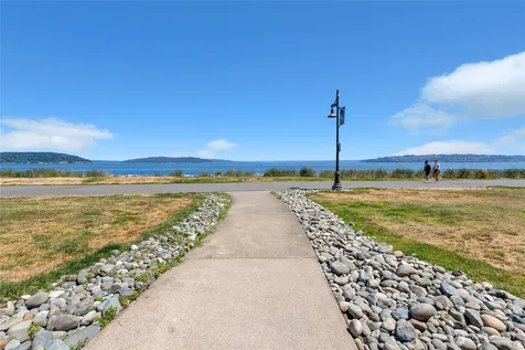 5105 Grand Loop Tacoma WA 98407