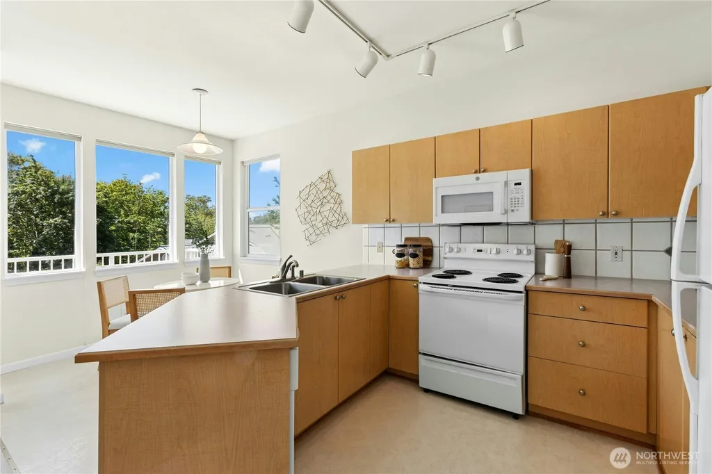 2680 139th Avenue SE Bellevue WA 98005