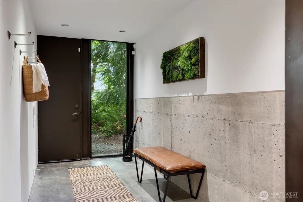 1701 33rd Avenue Seattle WA 98122