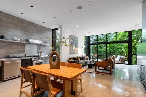 1701 33rd Avenue Seattle WA 98122