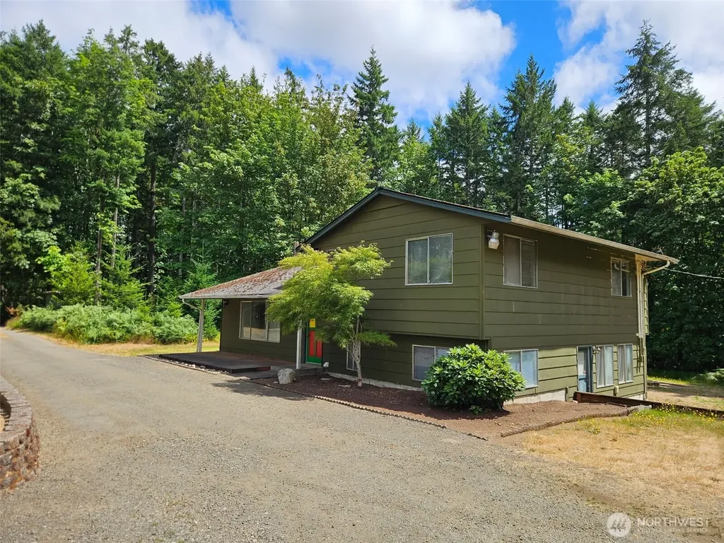 1711 SE Binns Swiger Loop Road Shelton WA 98584