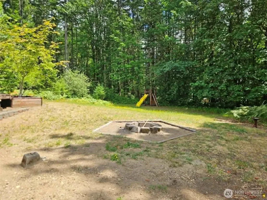 1711 SE Binns Swiger Loop Road Shelton WA 98584