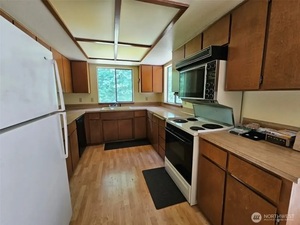 1711 SE Binns Swiger Loop Road Shelton WA 98584