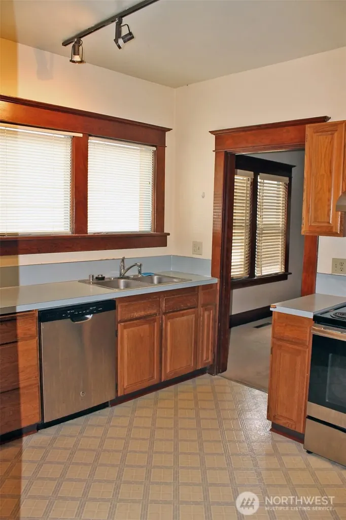 409 NE 95th Street Seattle WA 98115