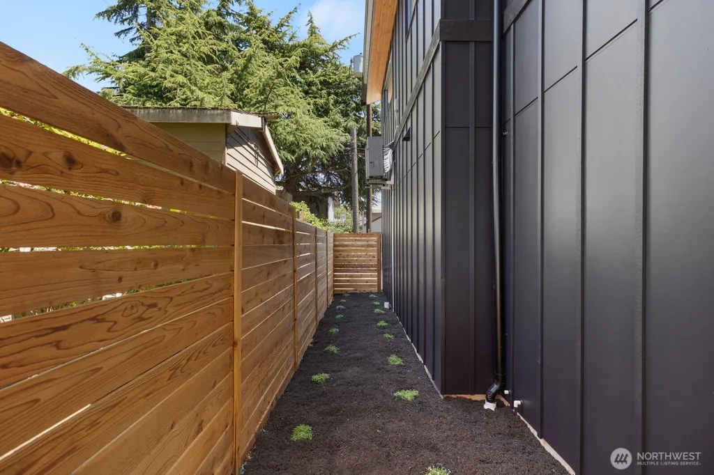 514 N 92nd Street Seattle WA 98103