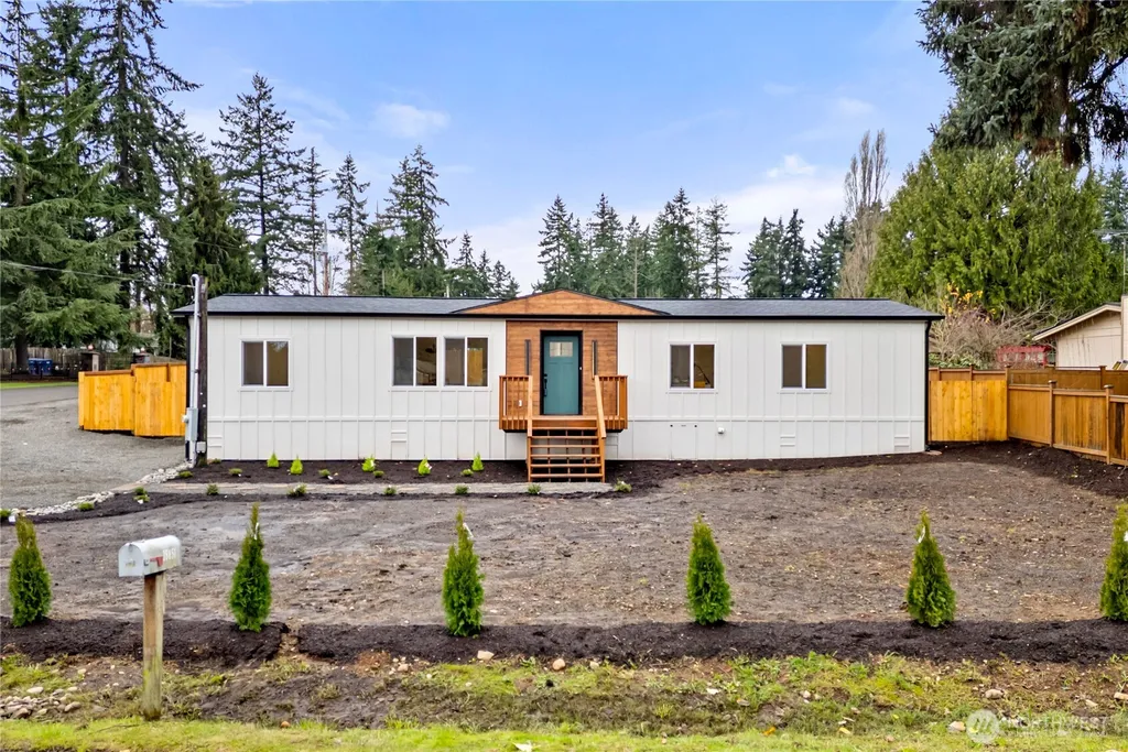 35851 12th Avenue SW Federal Way WA 98023