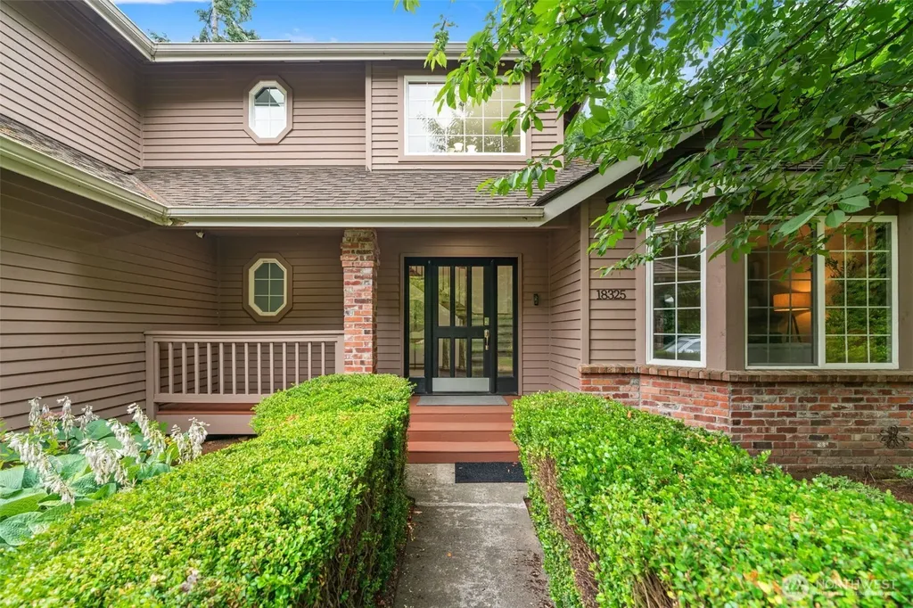18325 214th Ave NE Woodinville WA 98077