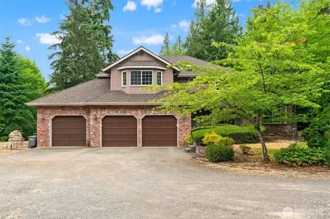 18325 214th Ave NE Woodinville WA 98077