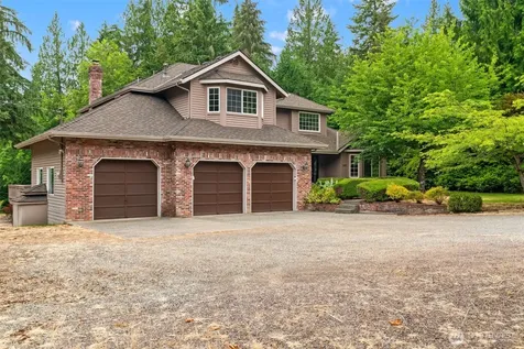 18325 214th Ave NE Woodinville WA 98077