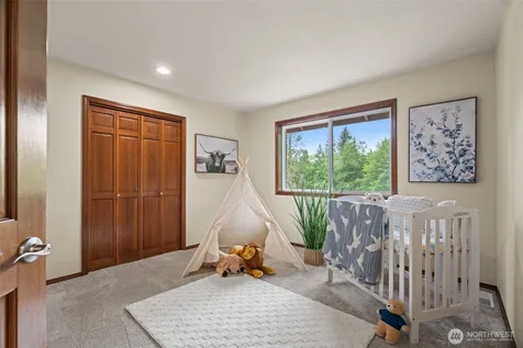 18325 214th Ave NE Woodinville WA 98077