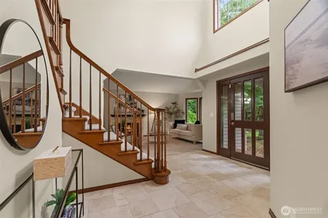 18325 214th Ave NE Woodinville WA 98077