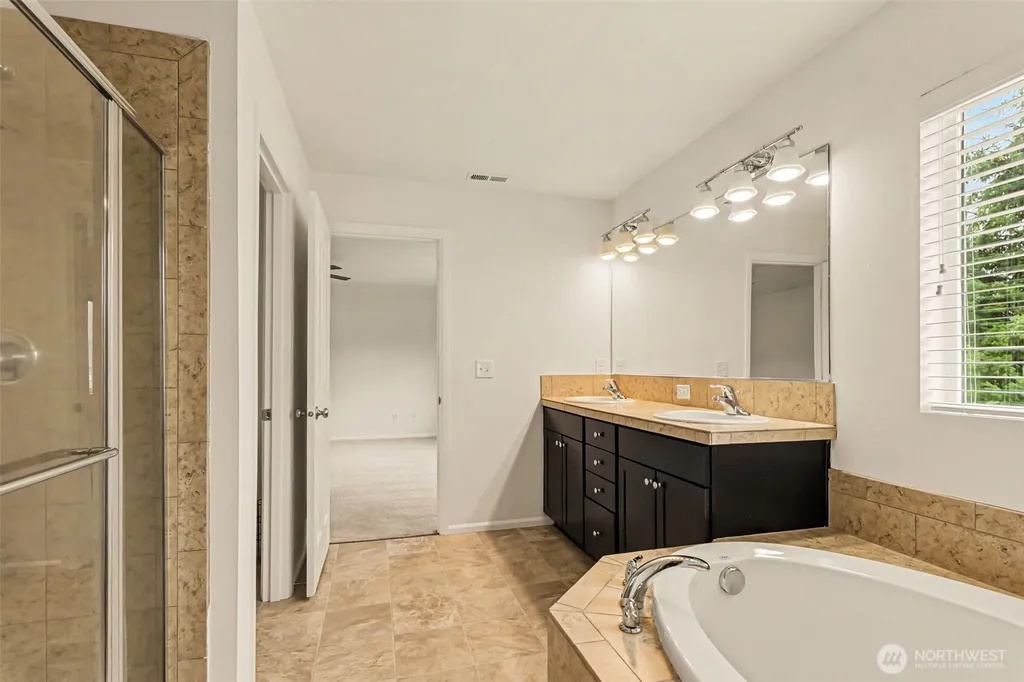 3005 Eagle Loop NE Lacey WA 98516