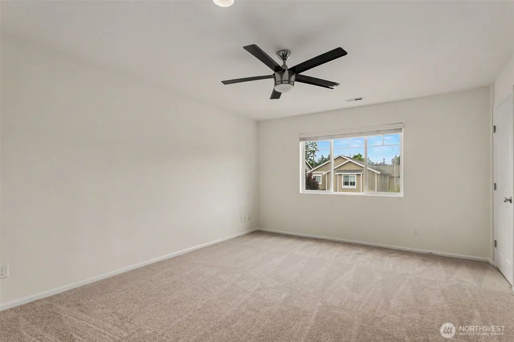 3005 Eagle Loop NE Lacey WA 98516