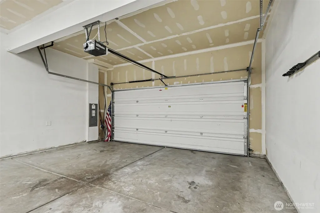 3005 Eagle Loop NE Lacey WA 98516