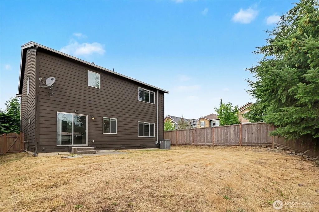 3005 Eagle Loop NE Lacey WA 98516