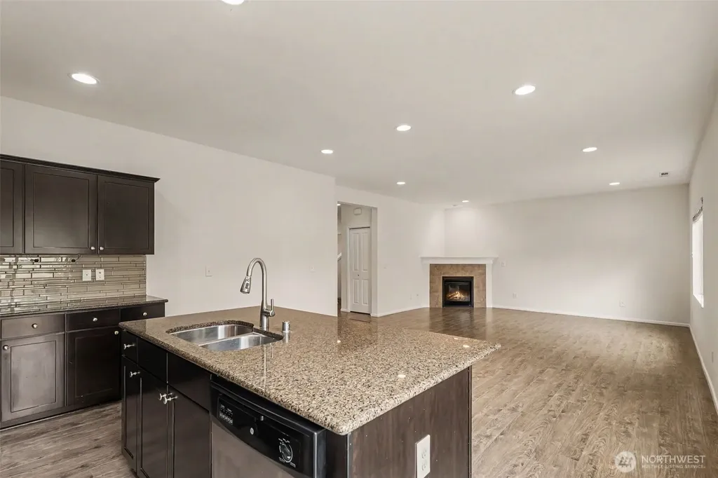 3005 Eagle Loop NE Lacey WA 98516