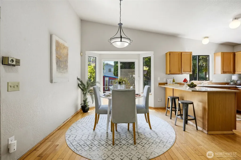 300 Butte Place Pacific WA 98047