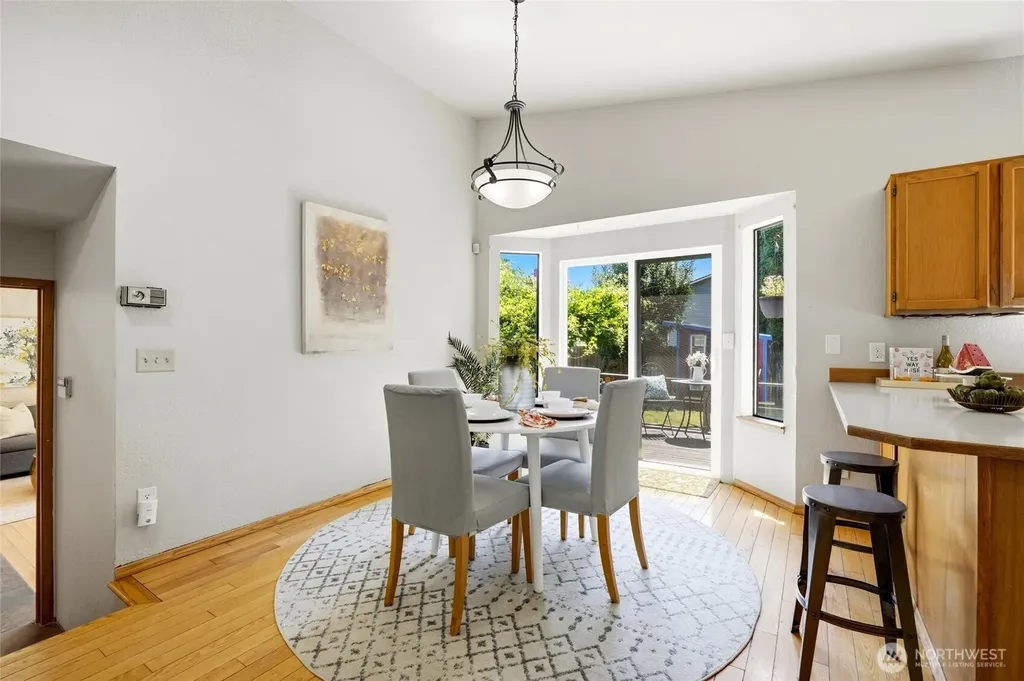 300 Butte Place Pacific WA 98047