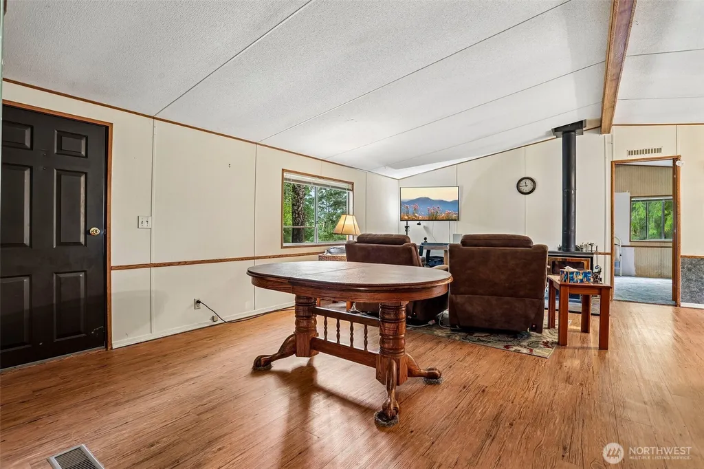 9810 6th Avenue NW Tulalip WA 98271