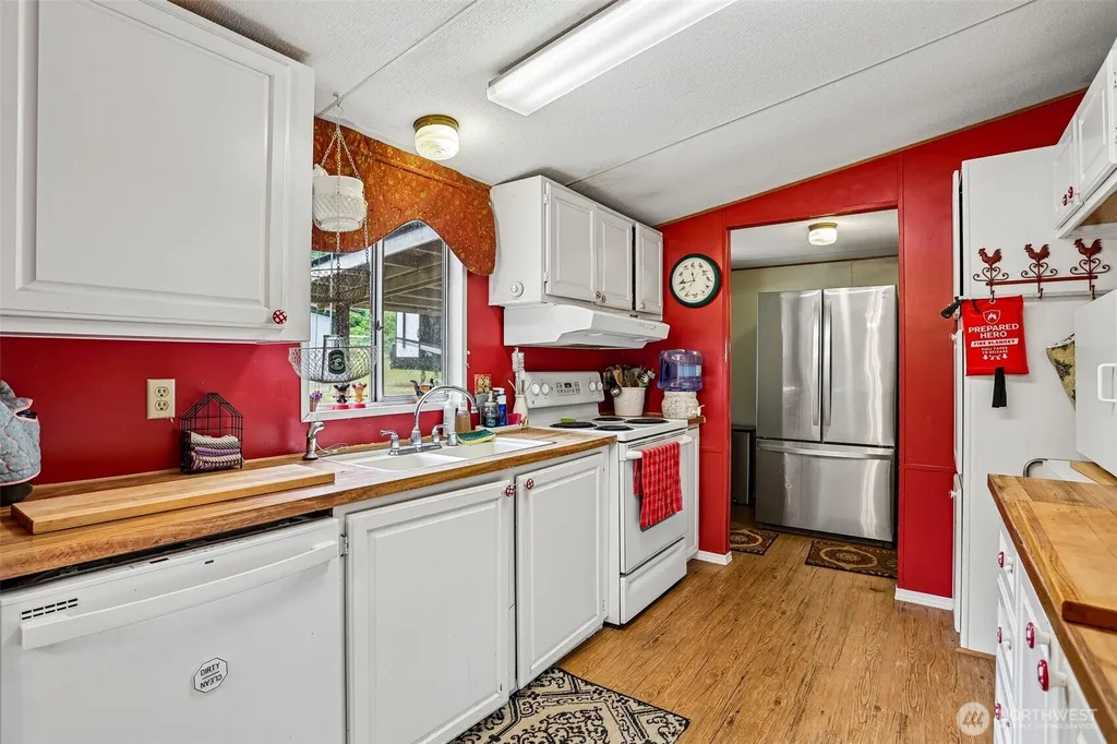9810 6th Avenue NW Tulalip WA 98271
