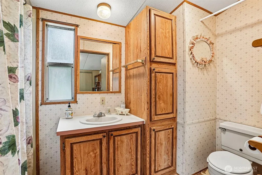 9810 6th Avenue NW Tulalip WA 98271