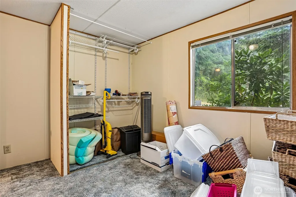 9810 6th Avenue NW Tulalip WA 98271