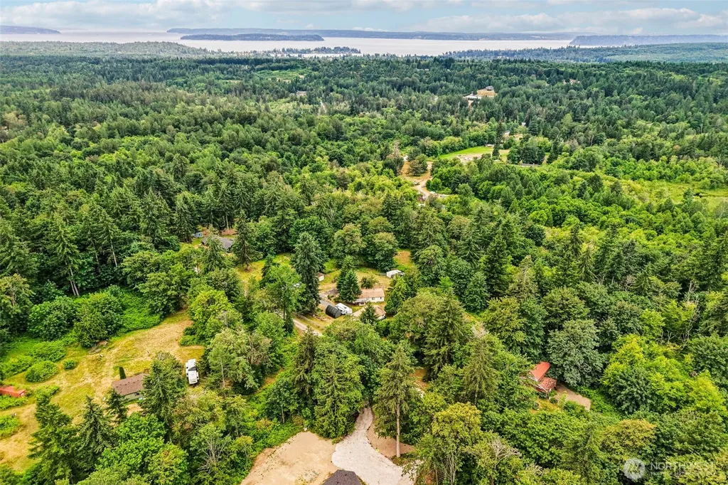 9810 6th Avenue NW Tulalip WA 98271