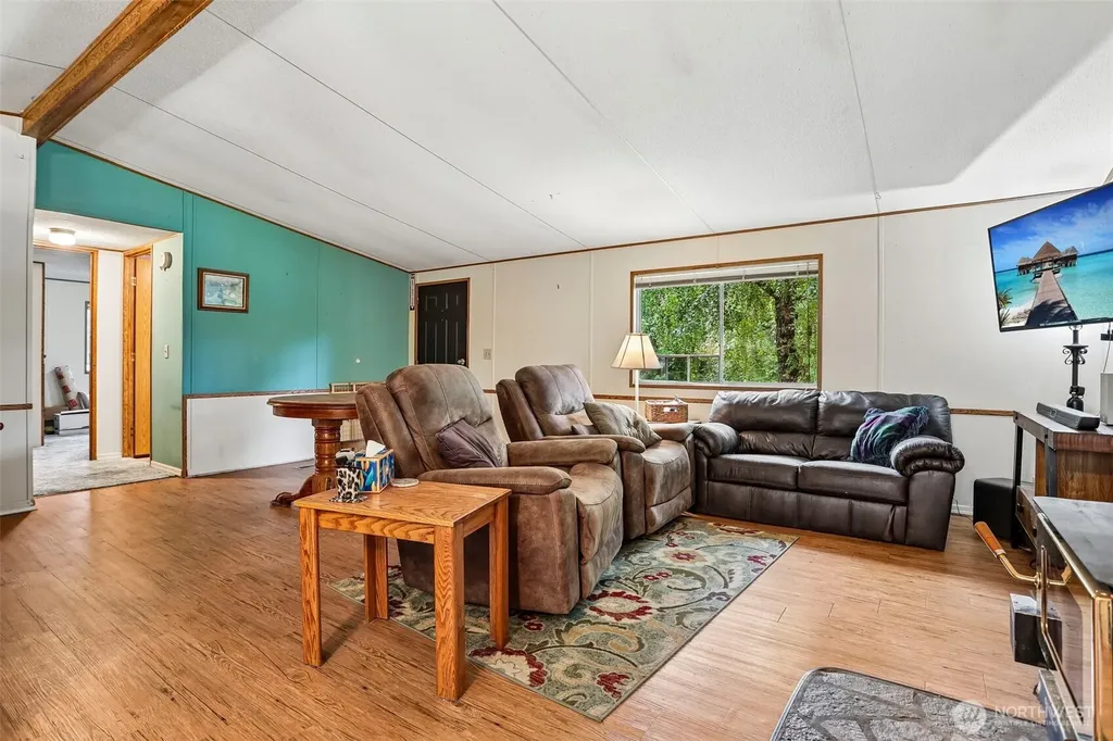 9810 6th Avenue NW Tulalip WA 98271