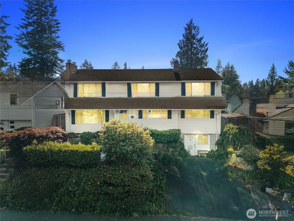 16745 Meridian Avenue N Seattle WA 98133