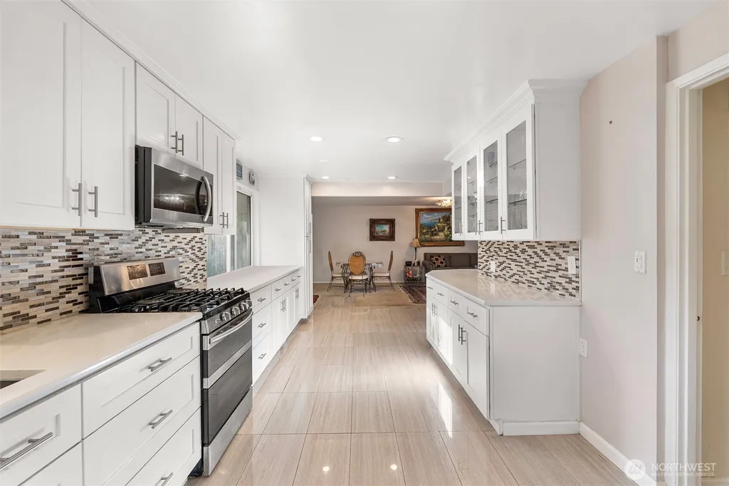 16745 Meridian Avenue N Seattle WA 98133