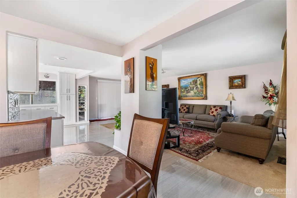16745 Meridian Avenue N Seattle WA 98133