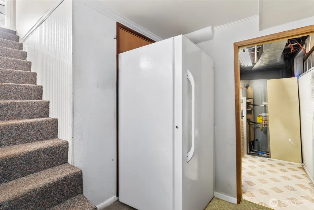 16745 Meridian Avenue N Seattle WA 98133