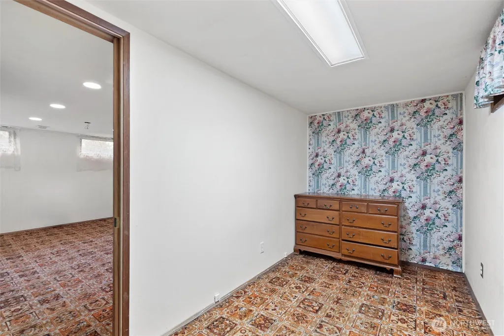 16745 Meridian Avenue N Seattle WA 98133